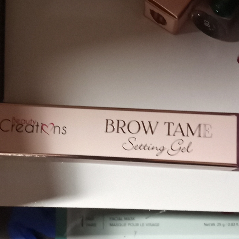 Brow setting gel